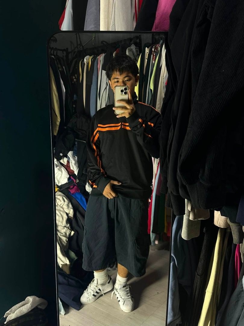 li-ning half zip (Category: Coats, Jackets and Outerwear) located in Manila. Submitted by nb_thriftshop (Listing ID 1460902896, Image 3). Description: halfzip li ning jacket 28 length 24 width medium to large no issue need wash.