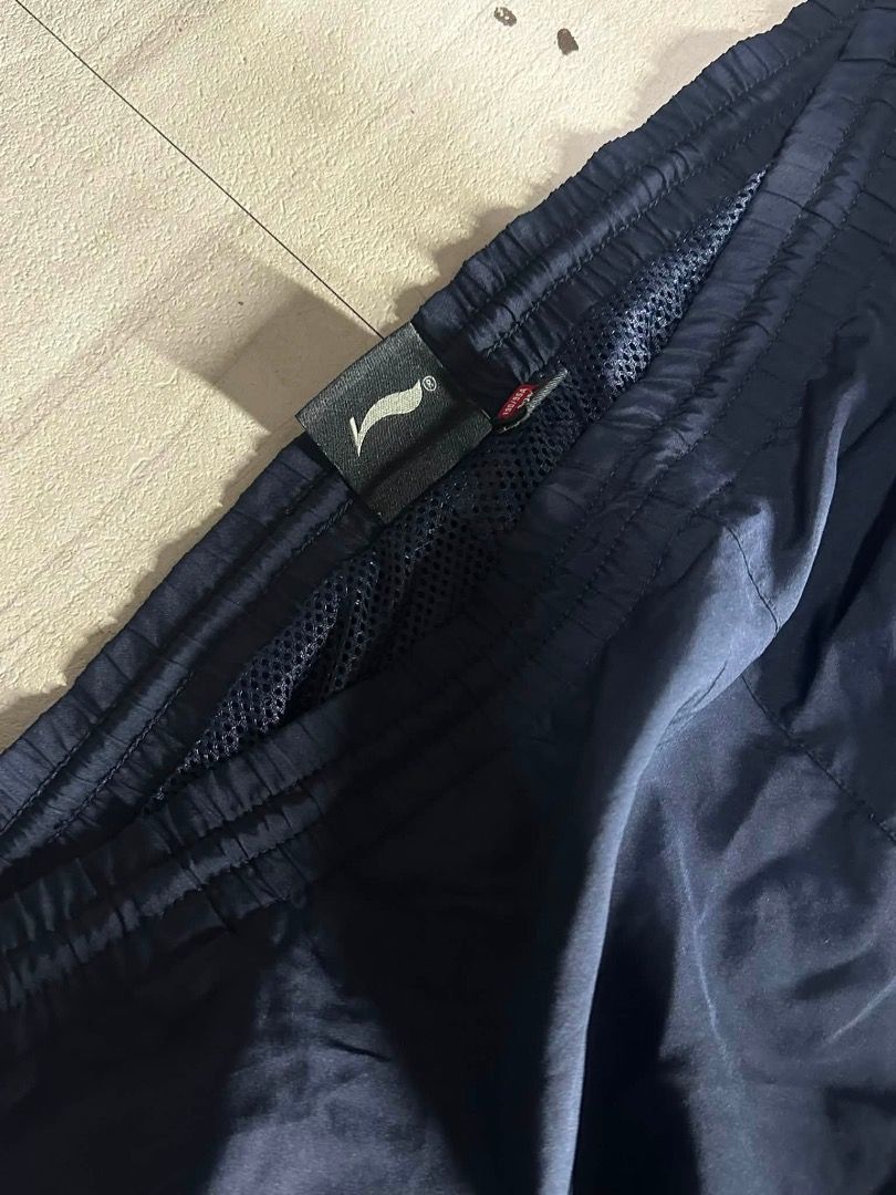 Lining sweatpants (Category: Joggers) located in Manila. Submitted by nb_thriftshop (Listing ID 1460900513, Image 3). Description: li ning track pants waist 30 to 40 length 41 leg hole 9.5 no issue need wash.
