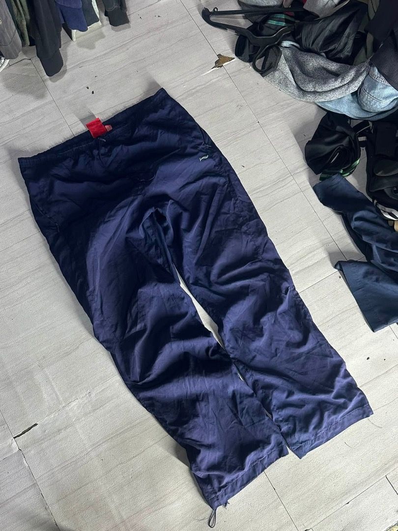 li-ning track pants (Category: Jeans) located in Manila. Submitted by nb_thriftshop (Listing ID 1460901081, Image 1). Description: li ning track pants waist 27 to 35 length 39 leg hole 9 no issue need wash.