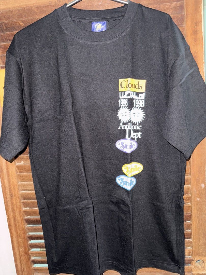 Local brand shirt (Category: Shirts) located in San Pedro. Submitted by vennizventura (Listing ID 1460765501, Image 1). Description: Size M Guaranteed authentic No flaws Please note: Color may slightly vary in photos due to lighting. 😊.