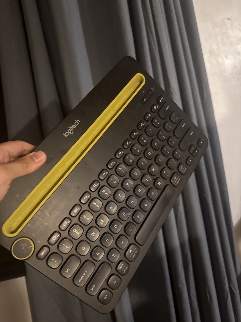 Logitech Wireless Keyboard K480 (Category: Computer Keyboard) located in Makati City. Submitted by dionne060 (Listing ID 1460869688, Image 1). Description: - Logitech wireless keyboard - Unique yellow accent strip - Ideal for everyday typing and general use - Wireless connectivity for a clutter-free desk connect up to 3 devices mac/windows .