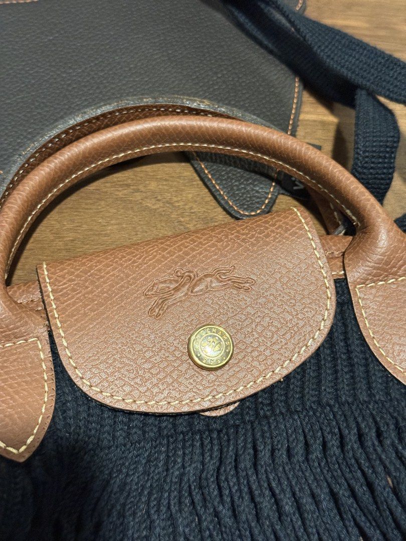 Longchamp Le Pliage Filet Shoulder Bag Black (Category: Beach Bags) located in Manila. Submitted by de_clutterph (Listing ID 1460798723, Image 1). Description: NEVER USED 100% Authentic if proven fake money back. - No damages and flaws, clean and in mint condition - Well kept in a dry box to prevent molds and damage PM for more info and pictures of the item.