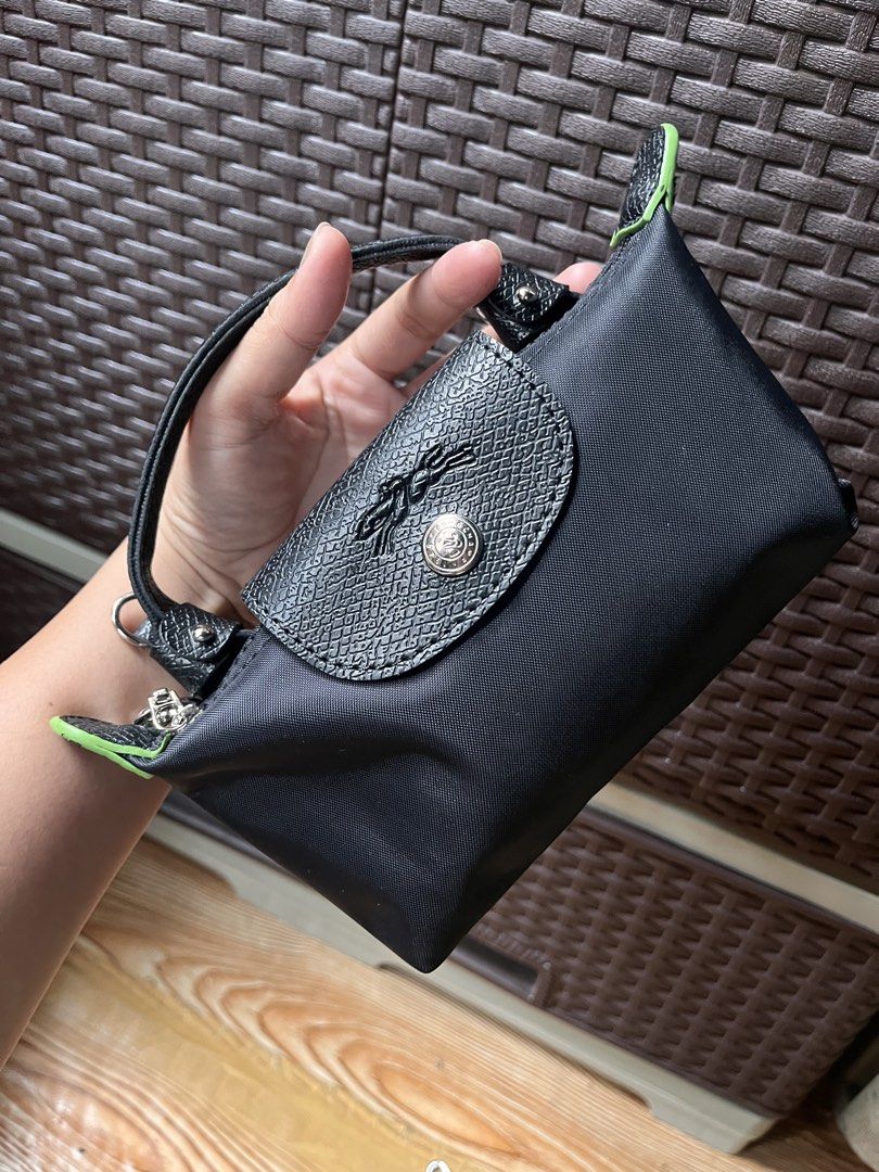 Longchamp micro mini (Category: Cross-body Bags) located in San Jacinto. Submitted by kellysthrift_ (Listing ID 1460726305, Image 1). Description: Mini micro black green series cross body.