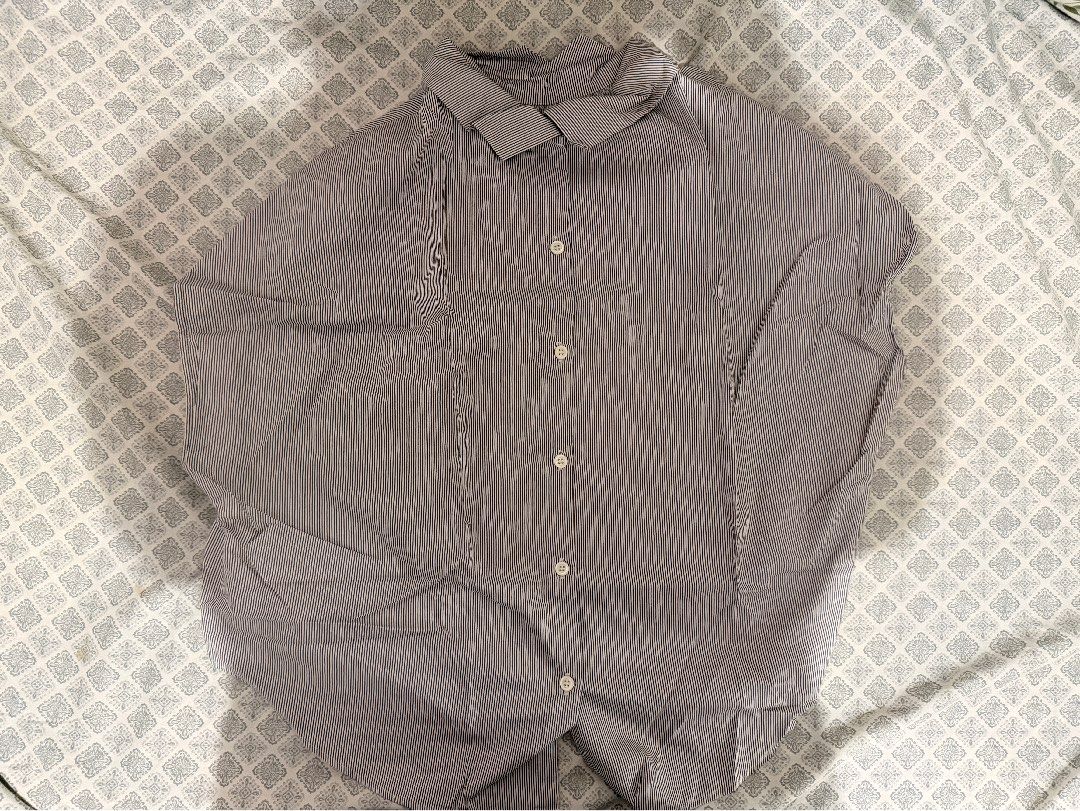 Loose Blue Gray Short Sleeve Blouse (Category: Blouses) located in Manila. Submitted by ynasbr (Listing ID 1460871139, Image 1). Description: .