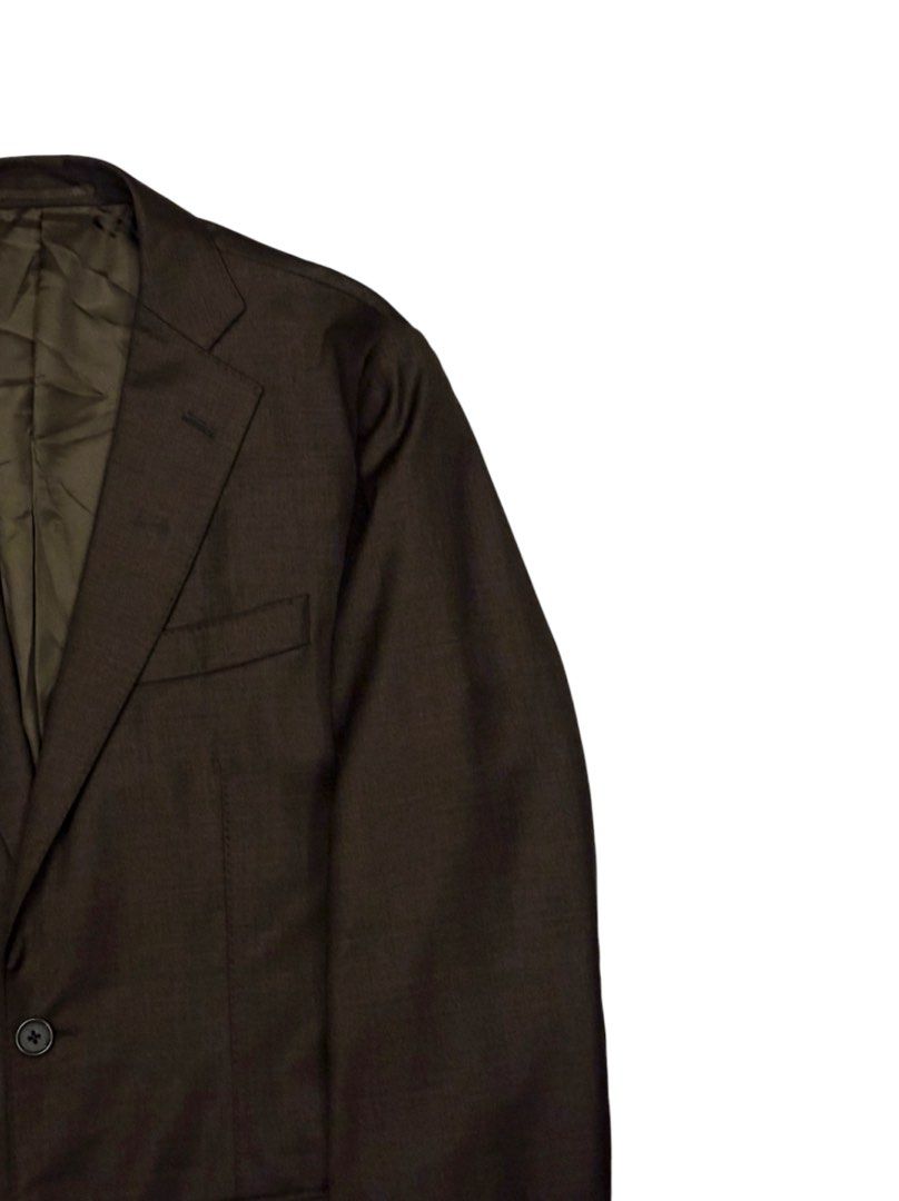 Loro Piana x Simplicite Virgin Wool Suit Jacket (Category: Coats, Jackets and Outerwear) located in Valenzuela. Submitted by katadatakph (Listing ID 1460742182, Image 3). Description: Loro Piana x Simplicite Virgin Wool Suit Jacket Dark Brown Size: 48 (S-M) Dimes: Width 21 Shoulders 17.5 Length 28.5 Crafted in Japan from Loro Piana fabric for Simplicité, this classic single-breasted, two-button suit jacket features horn buttons, a notch lapel, si