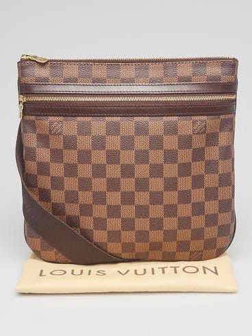 Louis vuitton LV (Category: Sling Bags) located in Zamboanga. Submitted by luckytree_feebd2 (Listing ID 1460919801, Image 2). Description: sling bag genuine leather LV.