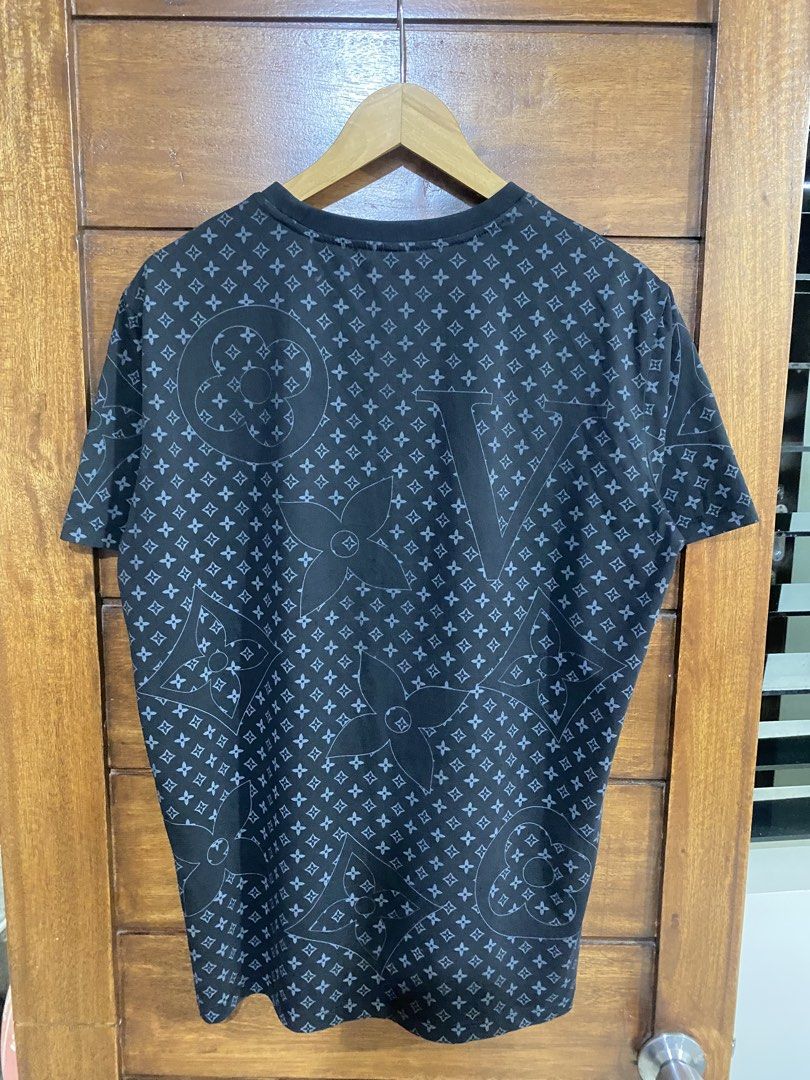 Louis Vuitton Monogram Pattern (Category: Tshirts & Polo Shirts ) located in Davao. Submitted by davecutee (Listing ID 1460781162, Image 2). Description: Louis Vuitton monogram pattern LV initials and floral motifs. Like new Issue May Kaunti lang natangal sa rhinestone Best fit Large Dimension: W 22 L 28 .