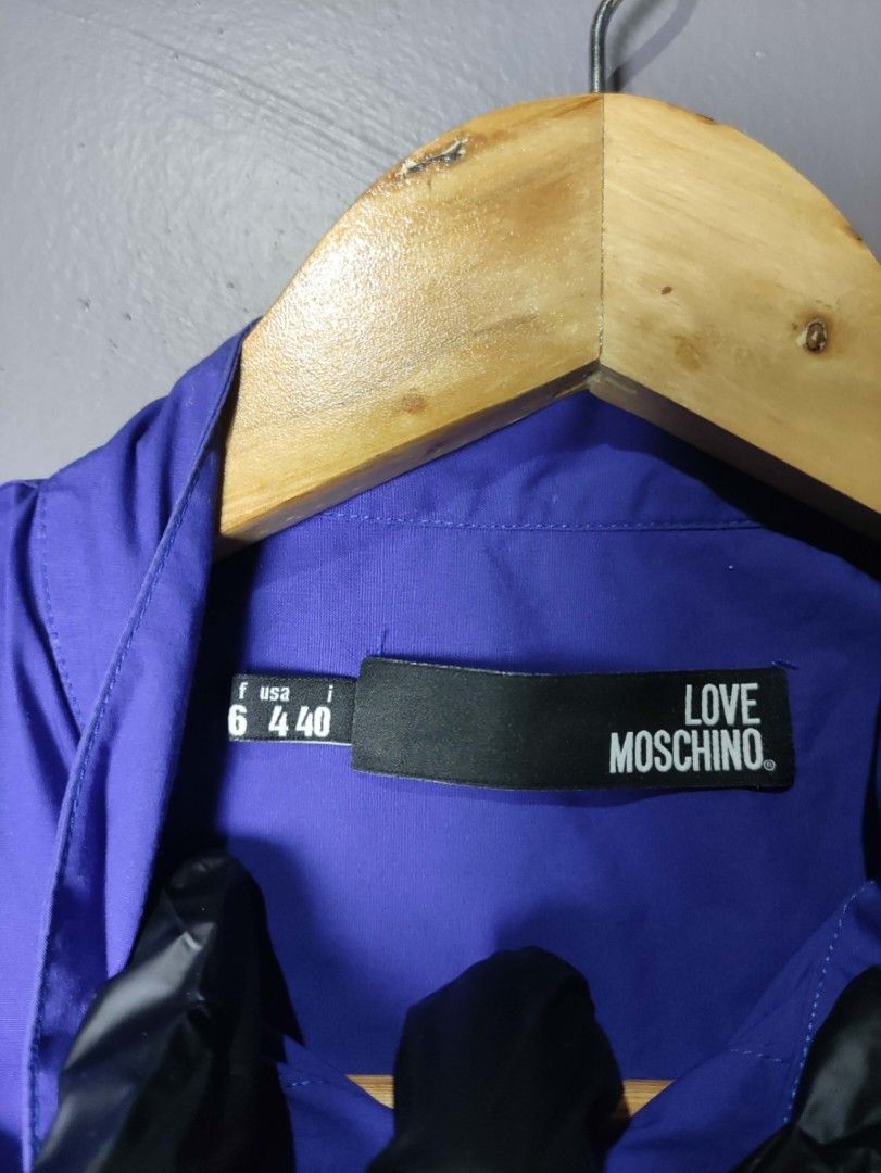 Love Moschino Frilled Armhole Buttoned Top (Category: Luxury Apparel) located in Batangas. Submitted by andifits.ph (Listing ID 1460855477, Image 2). Description: Love Moschino Frilled Armbole Button Top Pristine Condition Size:40 Issue:None Dm for inquaries, Thanks.