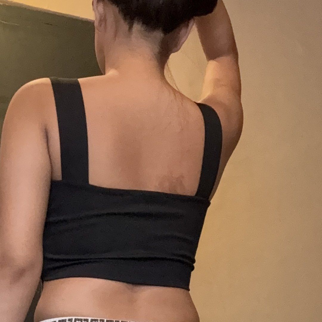 Lovito Black Square Neck Crop Top (Category: Sleeveless) located in Taguig. Submitted by klowi_ (Listing ID 1460738117, Image 3). Description: - Brand: Lovito - Style: Black Square Neck Crop Top - Features: Wide straps for support, stretchy material - Versatility: Perfect for layering or wearing on its own - Styling: Easily pairs with high-waisted bottoms - Comfort & Chic: Comfortable and stylish design issue: fabric fluff at the back .