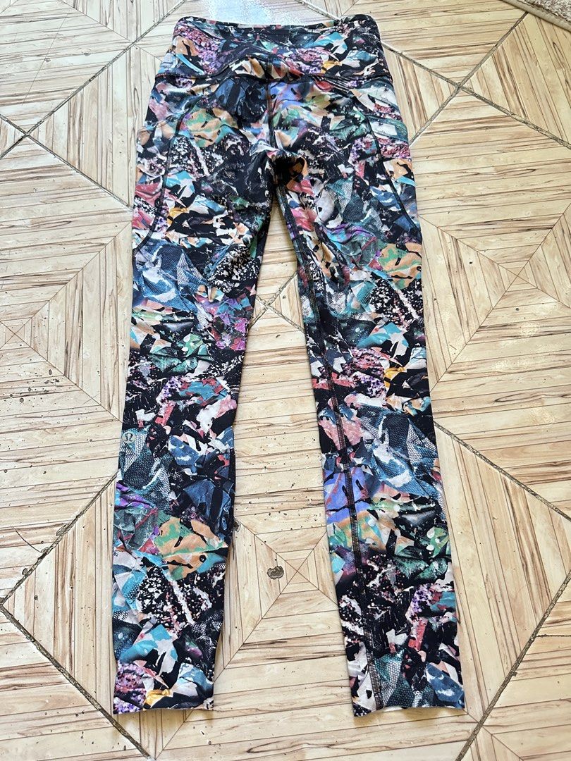 Lululemon Align High-Rise Leggings Abstract Print (Category: Activewear) located in Angeles City. Submitted by alejeong27 (Listing ID 1460758588, Image 2). Description: - Lululemon Align Leggings - Size: 4 - Vibrant abstract print - High-rise style - Convenient side pockets - Ideal for workouts and casual wear - Comfortable and stretchy fabric.