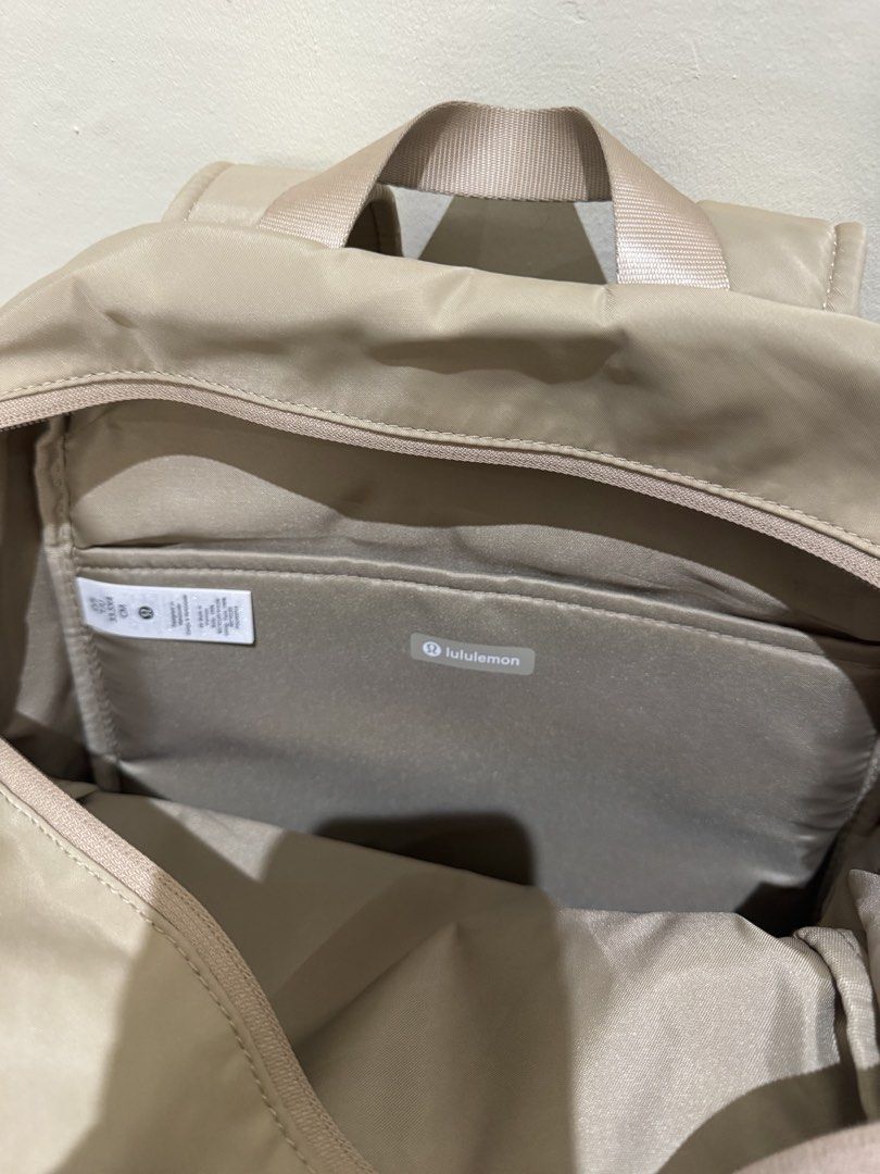 Lululemon Backpack (Category: Backpacks) located in Davao. Submitted by ninialsalman (Listing ID 1460899656, Image 3). Description: Only used once or twice.