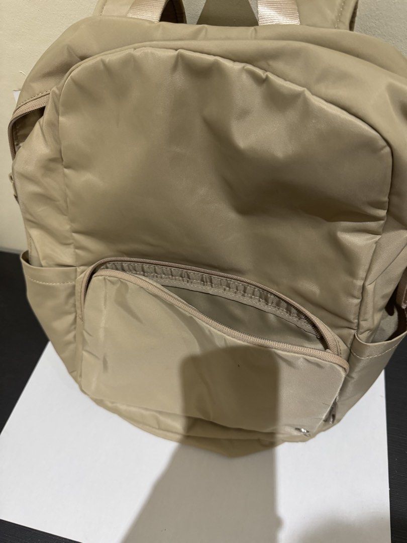 Lululemon Backpack (Category: Backpacks) located in Davao. Submitted by ninialsalman (Listing ID 1460899656, Image 2). Description: Only used once or twice.