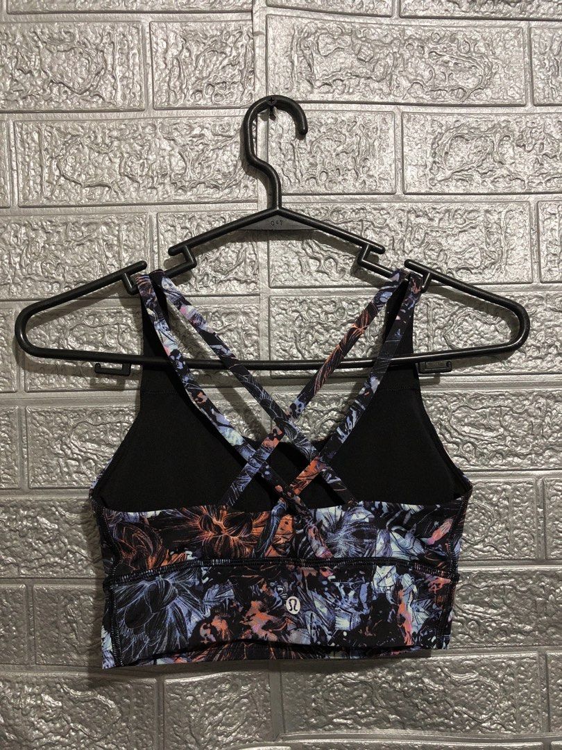 Lululemon Energy Bra Long Line (Category: Activewear) located in Manila. Submitted by raremountain00 (Listing ID 1460902242, Image 3). Description: Authentic Excellent condition Medium Fit Issue cut tag / removed dot size .