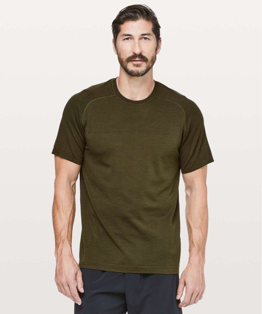 Lululemon Metal Vent Tech Short Sleeve size large (Category: Activewear) located in Iba. Submitted by xooperfindslb (Listing ID 1460834368, Image 1). Description: Lululemon Metal Vent Tech Short Sleeve Size large Color: Dark Olive / Utilitarian Good condition No issue.