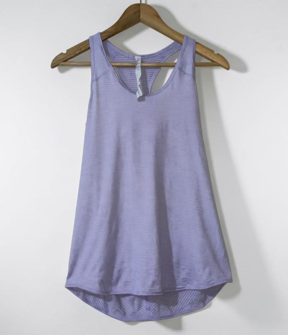 LULULEMON TANKTOP (Category: Activewear) located in Sipocot. Submitted by quickpickstuff (Listing ID 1460856458, Image 1). Description: SIZE 4 ON TAG.