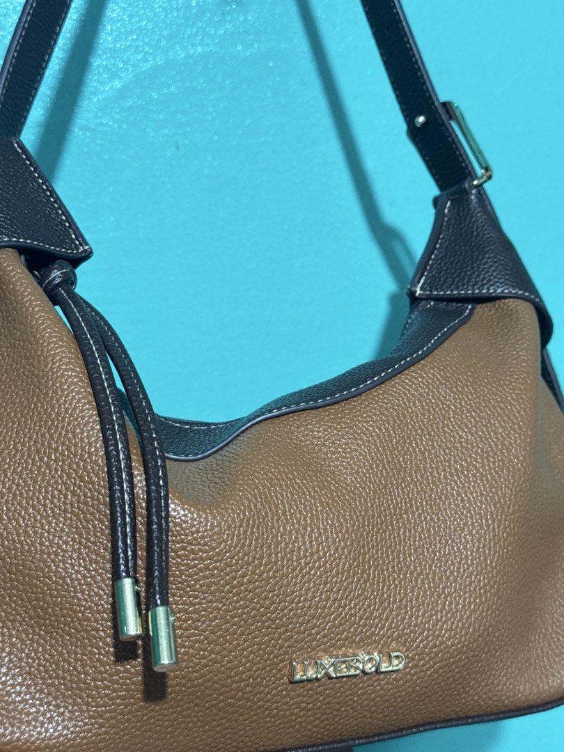 Luxebold Shoulder Bag (Category: Shoulder Bags) located in Calamba. Submitted by ninakyla (Listing ID 1460888384, Image 3). Description: .