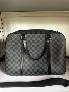 (Category: ) located in . Submitted by beautybox2018 (Listing ID 1460750303, Image 1). Description: .