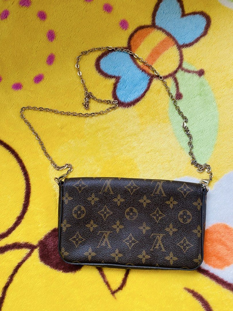 LV sling (Category: Cross-body Bags) located in San Jose del Monte. Submitted by cityhanter007 (Listing ID 1460767653, Image 2). Description: -flaws: some fadings/tarnish sa hardware.