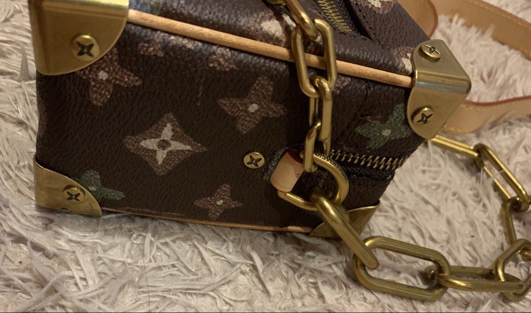 LVUITTON (Category: Luxury Bags & Wallets) located in Tagum. Submitted by 80bagsph.cemene08 (Listing ID 1460899202, Image 3). Description: .