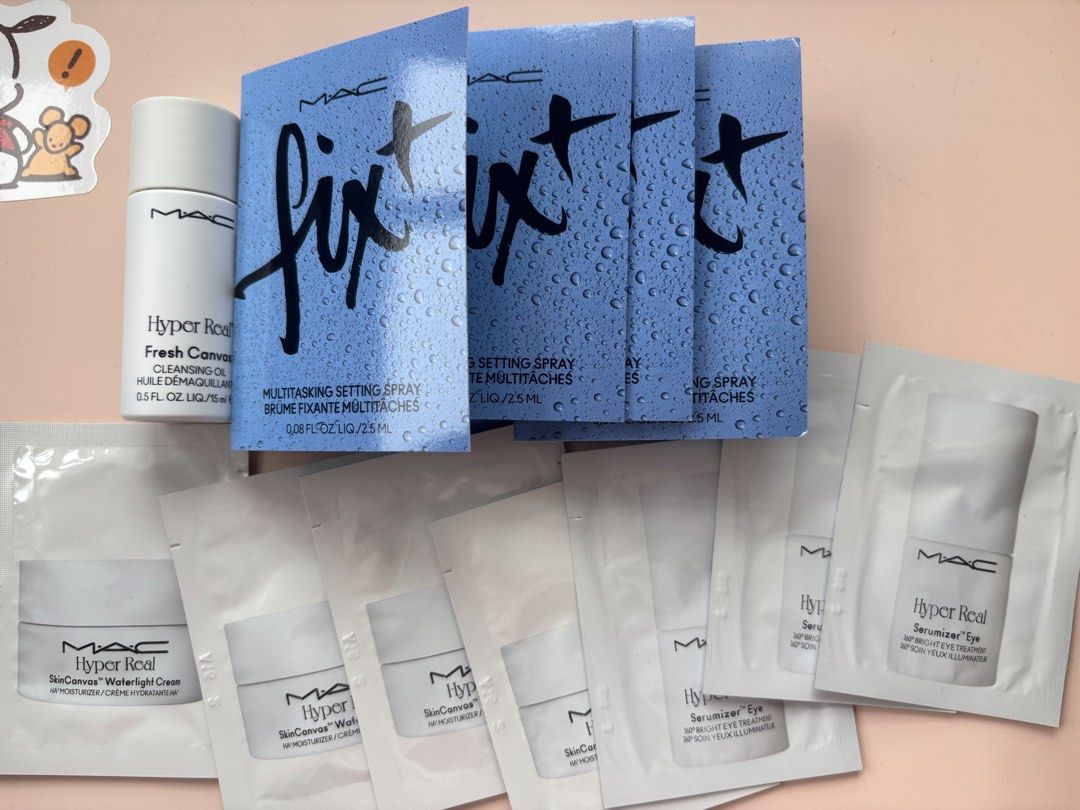 MAC Mini Samples (Category: Face Care) located in Singapore. Submitted by randomness2987 (Listing ID 1460770068, Image 1). Description: Setting Spray 2.5mL x 4 Cleansing Oil 15mL x 1 Waterlight cream 1mL x 4 Eye serum 1mL x 3 All for 10$.