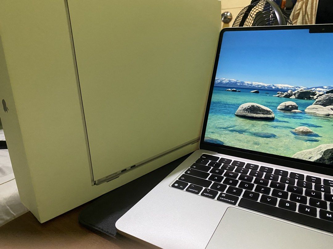 Macbook Air M5 (Category: Laptops & Notebooks) located in Talisay. Submitted by coolriver.e951d5 (Listing ID 1460891437, Image 2). Description: 💻 FOR SALE: BRAND NEW MACBOOK AIR M5 13-inch✨ Selling my MacBook Air M5 — practically brand new! ❤️ 📌 Less than a month since purchased 📌 Battery Health: 100% 🔋 📌 Cycle Count: 7 📌 Original Price: ₱82,990 📌 Selling Price: ₱78,000 📌 Slightly negotiable for sure buyer ✨ Excellent condition and very w