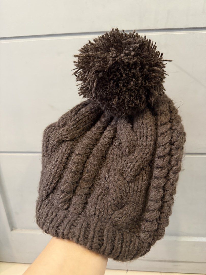 MADE IN KOREA BROWN BEANIE (Category: Hats & Beanies) located in Lipa City. Submitted by upcycle_alley (Listing ID 1460774371, Image 1). Description: .