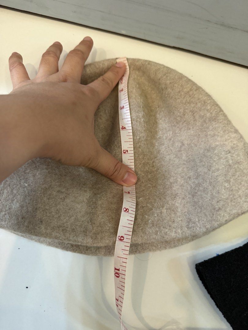 Made in korea KHAKI WOOL BUCKET HAT (Category: Hats & Beanies) located in Lipa City. Submitted by upcycle_alley (Listing ID 1460775952, Image 3). Description: .
