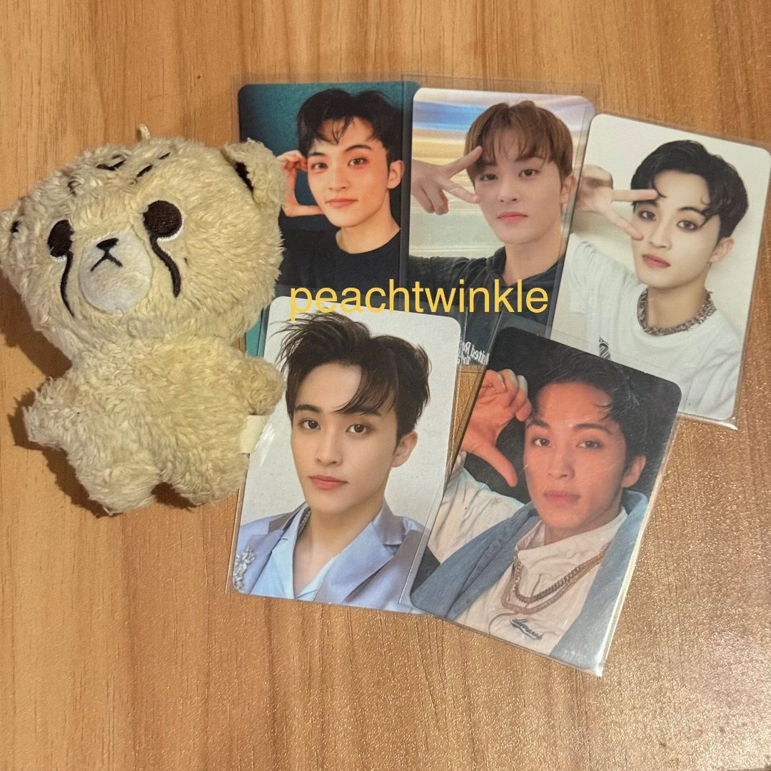 mark lee cheetah lee doll 10cm (Category: Designer & Blind Box Toys) located in Dasmarinas. Submitted by peachtwinkle (Listing ID 1460762520, Image 1). Description: onhand mark lee cheetah lee 10cm doll with free official photocards.