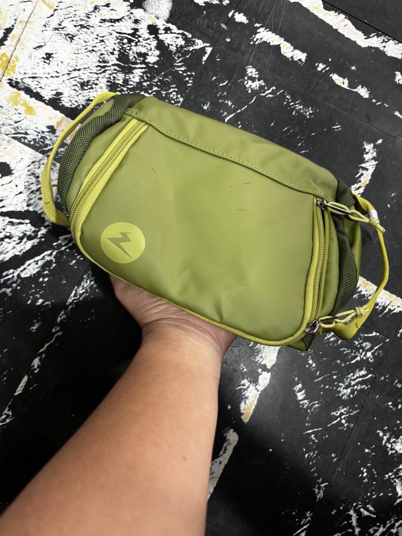 marmot mini hauler (Category: Belt bags, Clutches and Pouches) located in Caloocan City. Submitted by neweagle-424b (Listing ID 1460730830, Image 2). Description: plus shipping fee .