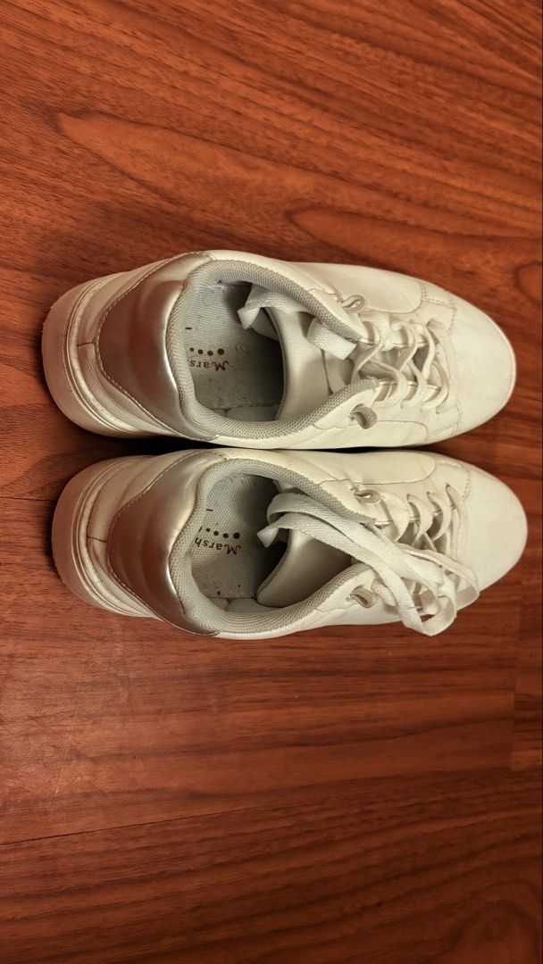 Marshmallows memory foam lifestyle sneakers (Category: Shoe inserts) located in Tagaytay City. Submitted by lilyzobel (Listing ID 1460740346, Image 2). Description: .