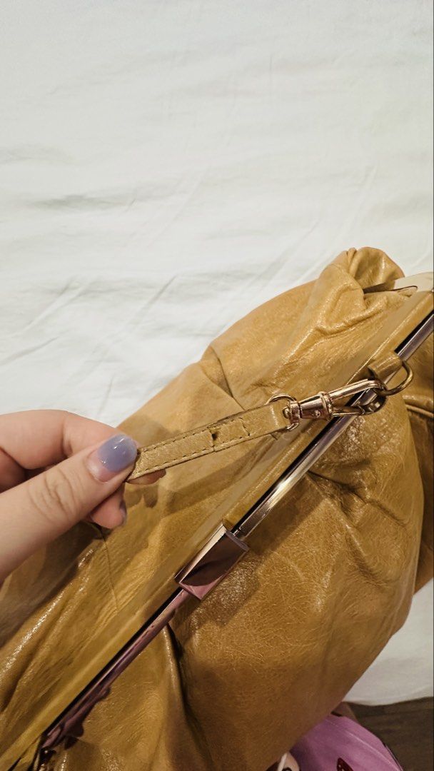 Massimo Dutti Leather Bag (Category: Cross-body Bags) located in Manila. Submitted by sagecuration (Listing ID 1460835316, Image 2). Description: Brand: Massimo Dutti Material: 100% leather Color: Caramel Condition: Slight stains on strap Includes dust bag MOP: bank deposit/gcash SF: c/o buyer Location: Paco, Manila.