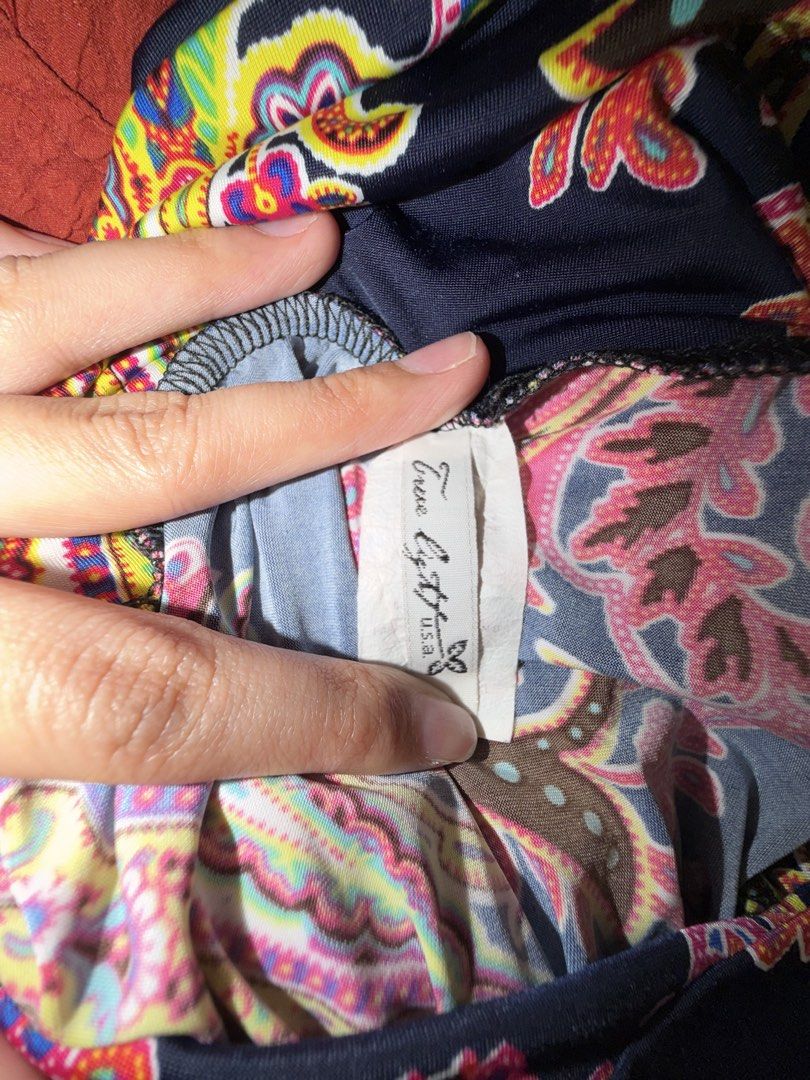 Maternity summer floral lounge pants (Category: Maternity wear) located in Las Pinas. Submitted by felicianoh40332 (Listing ID 1460815980, Image 3). Description: Very Stretchable up to xl.