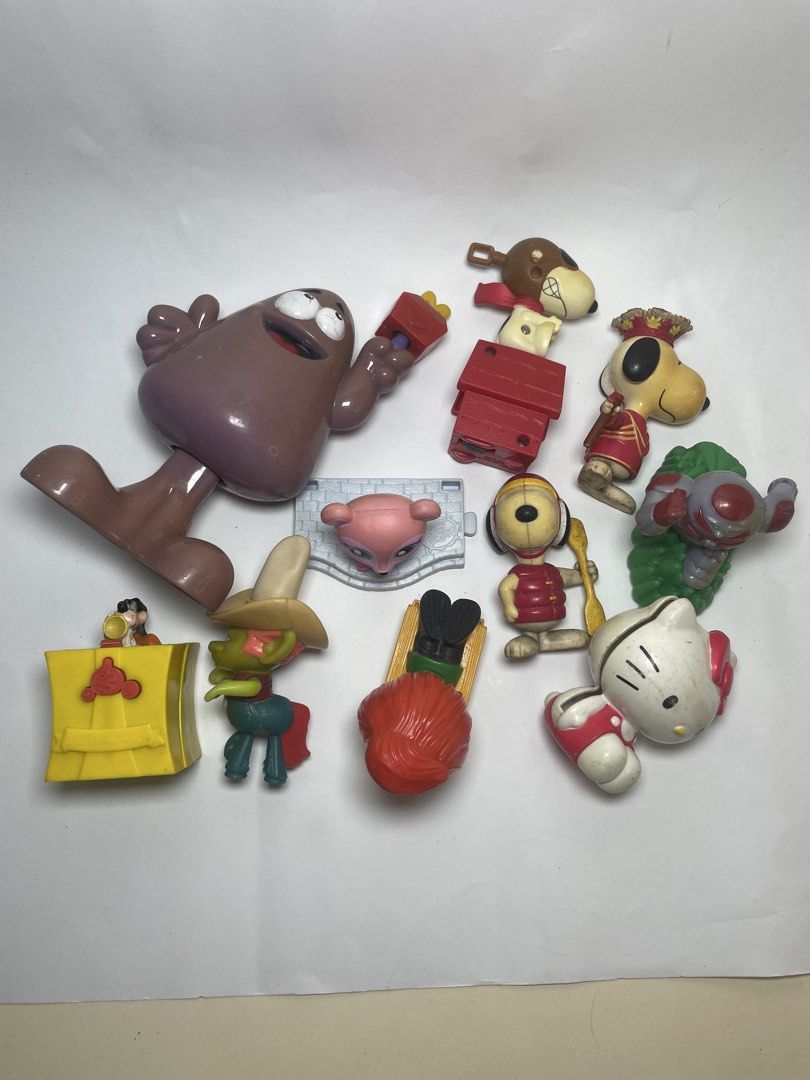 Mcdonalds and jollibee set 23 (Category: Character Goods) located in Cavite. Submitted by jaleka22 (Listing ID 1460819452, Image 1). Description: Preloved items what you see is what you will get please manage your expectation Location: dasma or general trias cavite Shipping: J&t or lalamove.