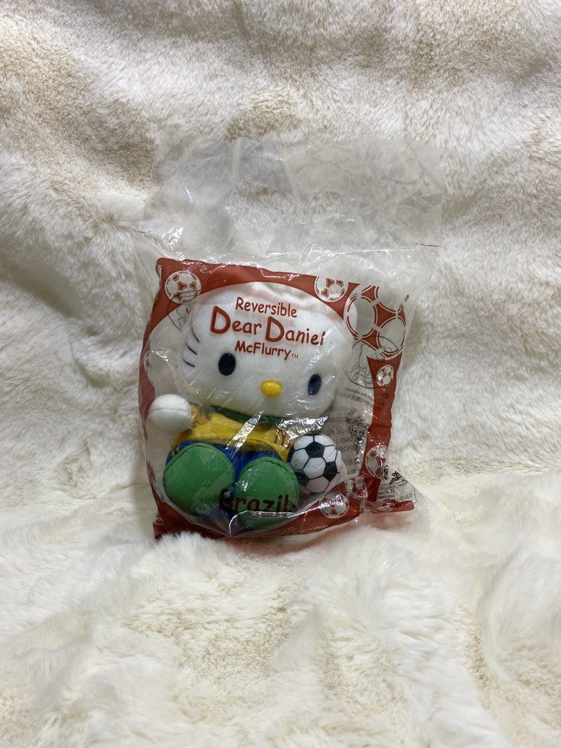 McDonald's McFlurry Reversible Dear Daniel Plush Toy (Category: Plushies & Soft Toys) located in Kalibo. Submitted by ollie_stuffshop (Listing ID 1460913070, Image 1). Description: 14cm x 13cm Before you send your inquiries: ❗️Last Price is already posted ❗️Manage your expectations, WYSIWYG ❗️May need washing ❗️Dropoff is every Wednesday & Sunday - Reversible Dear Daniel McFlurry plush toy - Dressed in a soccer outfit - Comes with a mini soccer b