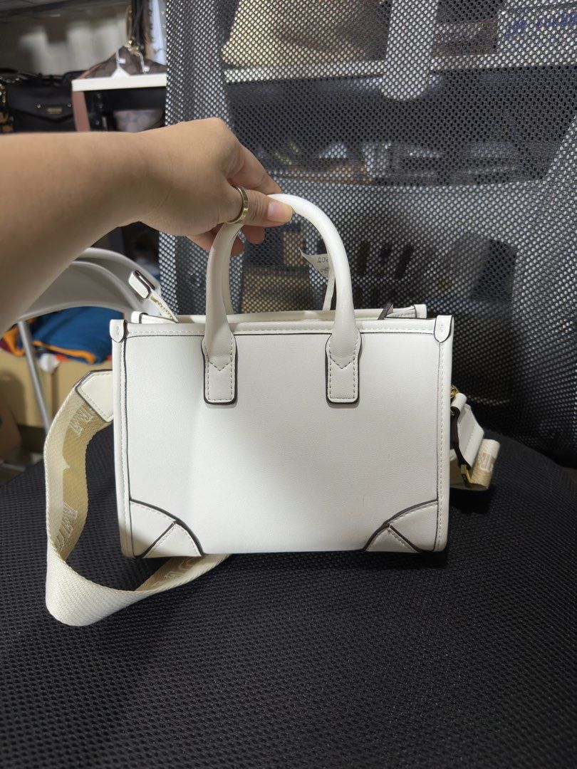 Mcm 2way Bag (Category: Cross-body Bags) located in Binmaley. Submitted by amayscollections (Listing ID 1460869787, Image 2). Description: St0re €ntr¥ Coded emsi em 2way Bag❣️ ₱799 Only 💸 with box & dustbag. Ang gandara nito ses in person promise❣️ YES to C0D✅ add 70 only.🔥 Pm 📩 Disclaimer: ‼️ This Page is not Associated or Affiliated with any of this following brands. All Copyrights reserved to the original brand holders. #bag #2waybag #women