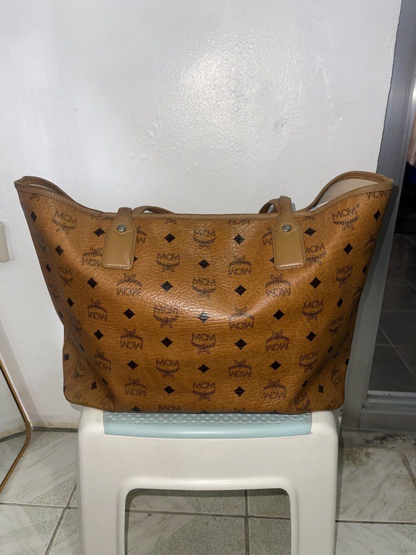 MCM Cognac Visetos Tote (Category: Luxury Bags & Wallets) located in Manila. Submitted by john_robert00 (Listing ID 1460894559, Image 2). Description: MCM Cognac Visetos Tote Issue : none Pm sa details .