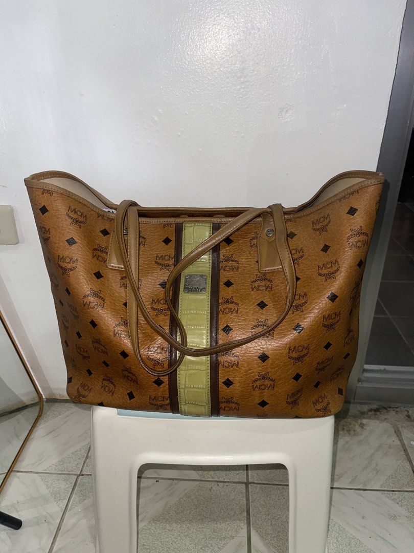 MCM Cognac Visetos Tote (Category: Luxury Bags & Wallets) located in Manila. Submitted by john_robert00 (Listing ID 1460894559, Image 1). Description: MCM Cognac Visetos Tote Issue : none Pm sa details .