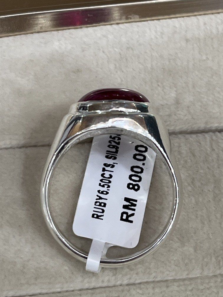 Men Ruby ring (Category: Jewelry) located in Kuala Lumpur. Submitted by penpen611 (Listing ID 1460733220, Image 2). Description: Ruby 6.50 CTs Silver 925 10.8 g Size 22.5 hkg size Natural Burma Ruby .