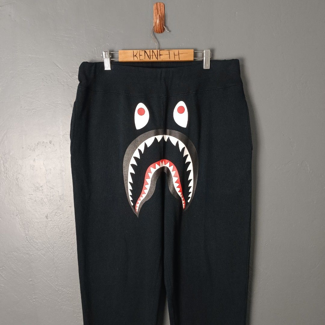 Men's - Bape (Category: Joggers) located in Bacolod City. Submitted by drop.ph (Listing ID 1460812895, Image 1). Description: Bape - Shark Sweatpants Authentic *Fits 34-36, Length - 45.5 *Excellent cloth *Minor Crack on print *Price: 3,500php *Add SF if outside Bacolod City .