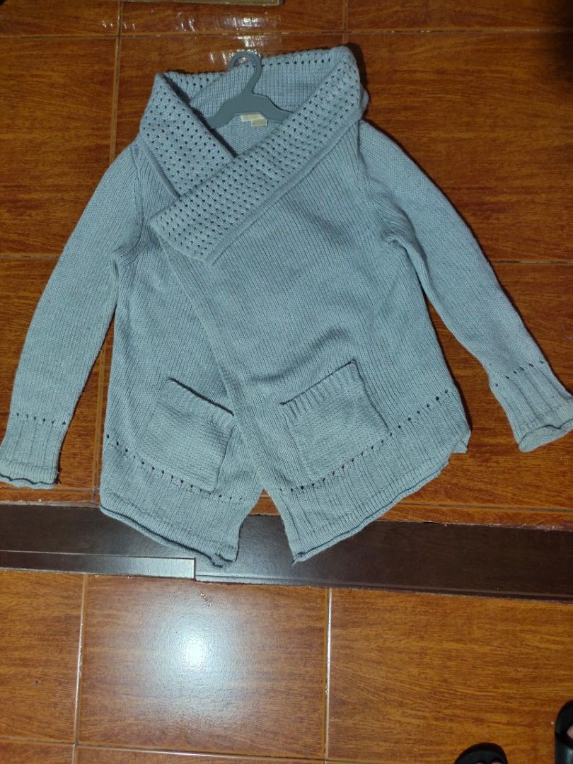 michael kors cardigan (Category: Coats, Jackets and Outerwear) located in Cavite. Submitted by benandice (Listing ID 1460727131, Image 2). Description: .
