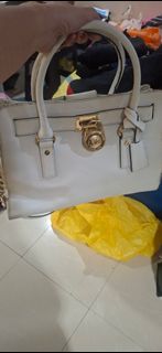(Category: ) located in . Submitted by joytayaba (Listing ID 1460722188, Image 1). Description: .