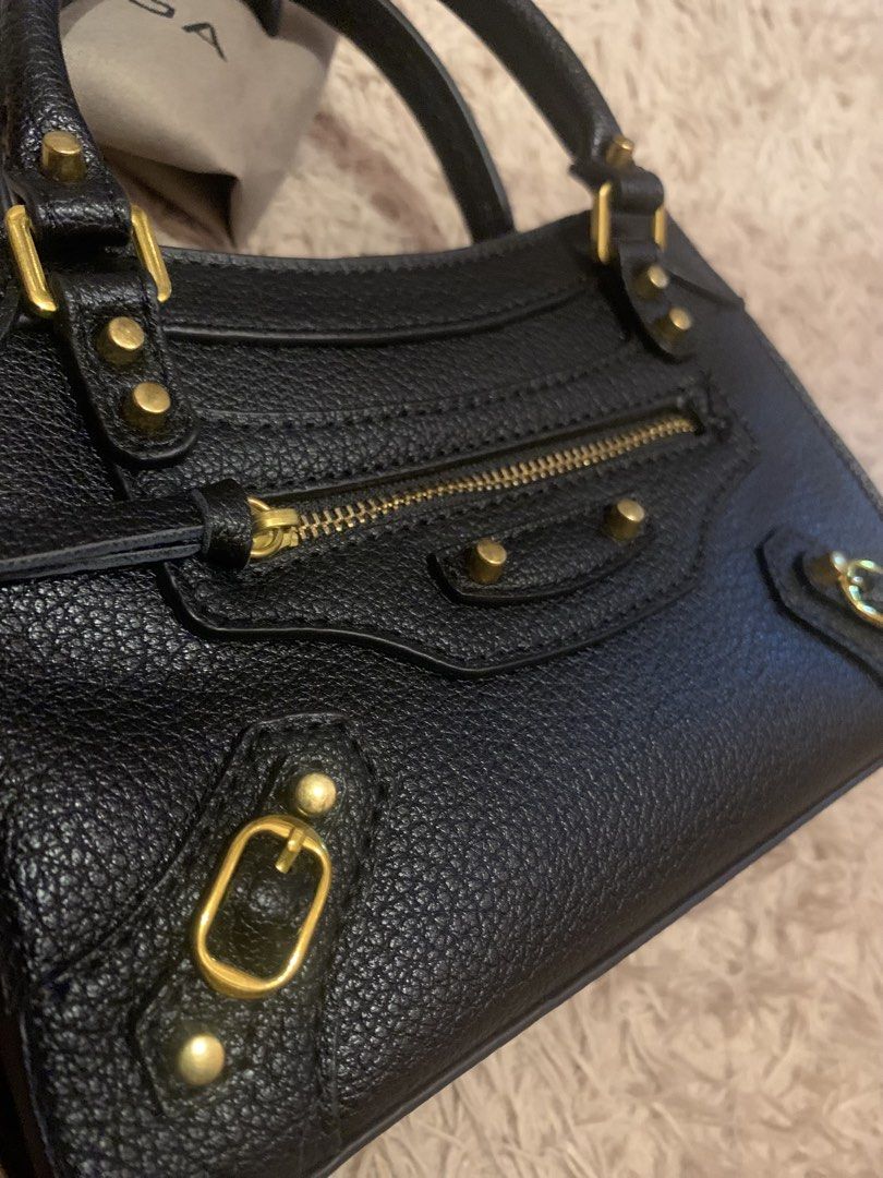 Micro Balenciaga (Category: Luxury Bags & Wallets) located in Tagum. Submitted by 80bagsph.cemene08 (Listing ID 1460904903, Image 3). Description: .