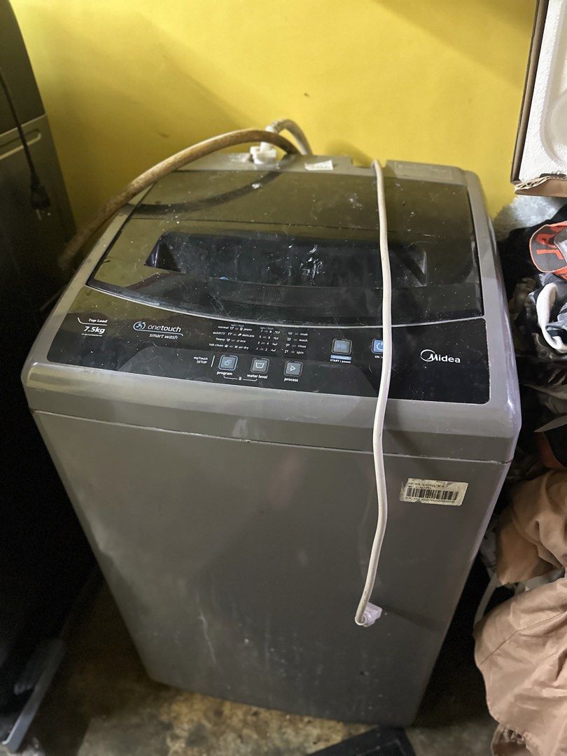 Midea Top Load Washing Machine 7.5kg (Category: Washing Machines and Dryers) located in Manila. Submitted by cnmanaois19234 (Listing ID 1460780593, Image 1). Description: - Midea Top Load Washing Machine - 7.5kg Capacity - One Touch Smart Wash Function - Multiple Wash Programs - Adjustable Water Level Settings - Good Working Condition Rfs. May bagong washing. .