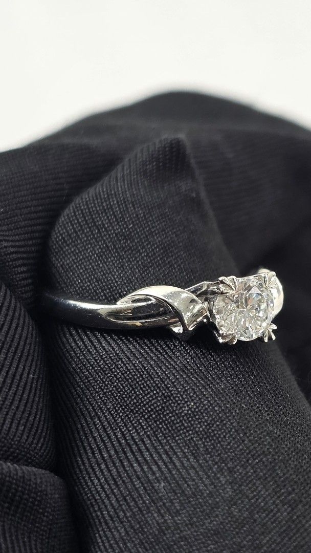 Mikimoto Pt900 Solitaire Diamond Ring (Category: Rings) located in San Fernando. Submitted by bagproject (Listing ID 1460908054, Image 2). Description: Pt900 3.6g D0.33ct Size 5.25 Php 58,000.