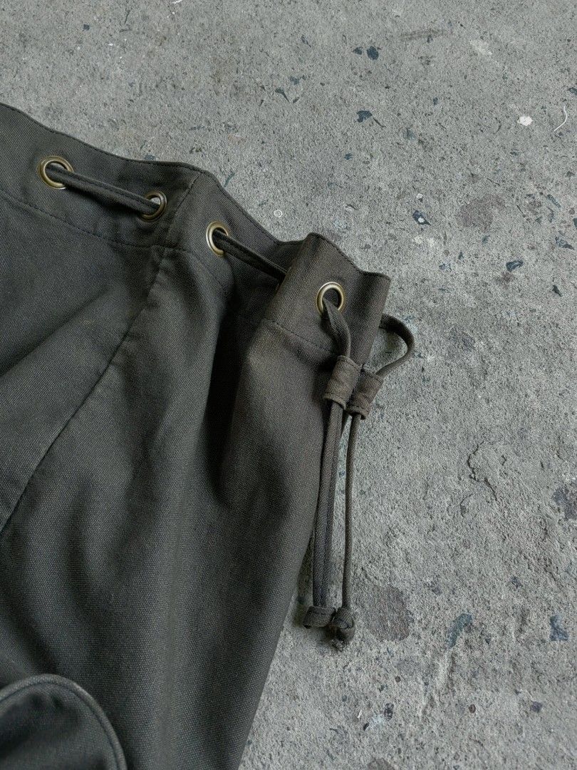 Military Type Drawstring Bag (Category: Backpacks) located in Taguig. Submitted by xurocurations (Listing ID 1460779023, Image 2). Description: (Laidflat Dimensions) -17 Inches Height -15 Inches Width (Stains, Sign of Usage).