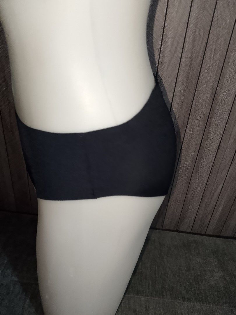 M/L Commando Black Seamless Thong Underwear Size M/L (Category: Undergarments & Loungewear) located in Manila. Submitted by truecrystal-1407 (Listing ID 1460822565, Image 2). Description: - Brand: Commando - Style: Seamless Thong - Color: Black - Origin: Made in the USA - Fabric: 78% Nylon, 22% Spandex (Imported Fabric) - Features: Extremely comfortable and stretchy - Ideal for: Everyday wear - Care Instructions: Machine wash cold, do not bleach,