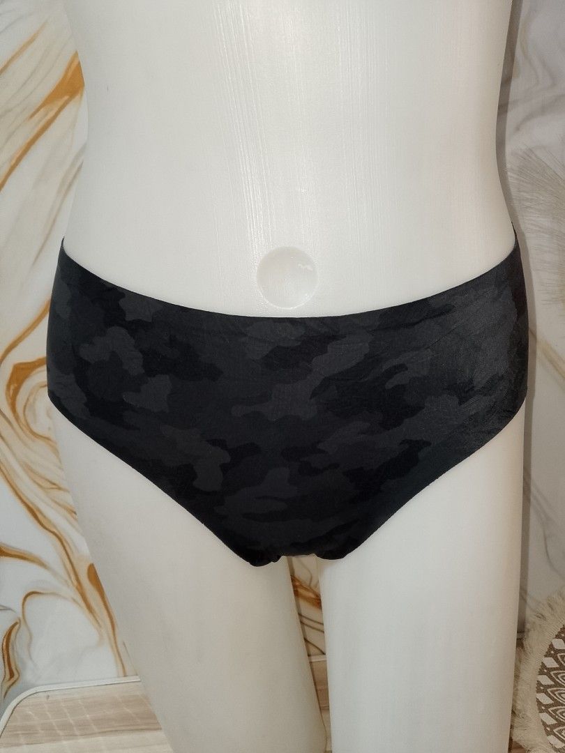 M/L Lululemon Camo Underwear Size M (Category: Activewear) located in Manila. Submitted by truecrystal-1407 (Listing ID 1460862293, Image 2). Description: - Lululemon Seamless Underwear - Size: Medium (M) - Color: Grey Camouflage Print - Material: Soft & Breathable Fabric - Origin: Made in Sri Lanka - Ideal for: Everyday wear and workouts.