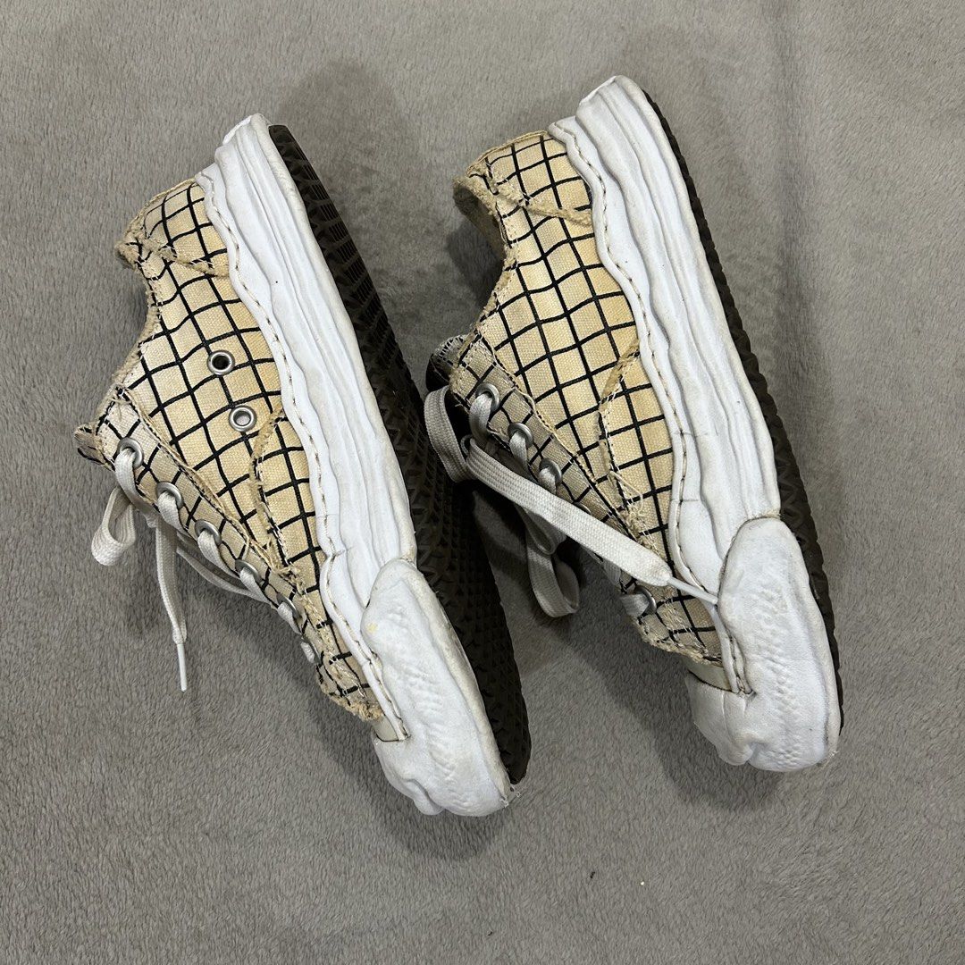 mmy hank (Category: Sneakers) located in Zamboanga. Submitted by sapananga (Listing ID 1460721363, Image 2). Description: mmy maison mihara yasuhiro hank pattern design size 39 25cm insole details are posted .