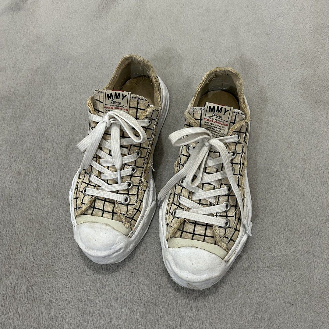 mmy hank (Category: Sneakers) located in Zamboanga. Submitted by sapananga (Listing ID 1460721363, Image 1). Description: mmy maison mihara yasuhiro hank pattern design size 39 25cm insole details are posted .