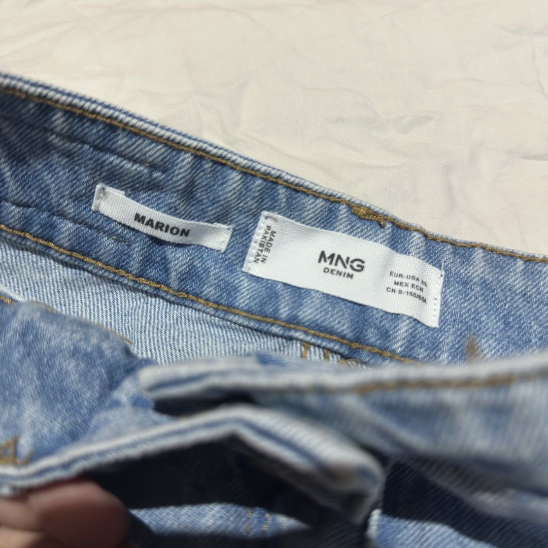 MNG Skirt (Category: Skirts) located in San Pascual. Submitted by aesthea_closet (Listing ID 1460869797, Image 2). Description: .